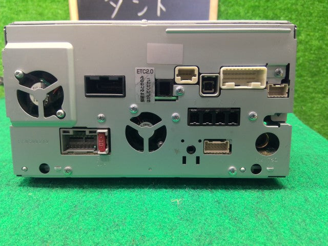 【中古】タント DBA-LA610S カーナビゲーション NSZN-W68D
