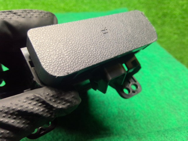 【中古】タント DBA-LA610S ドリンクホルダー 55619-B2330-B0