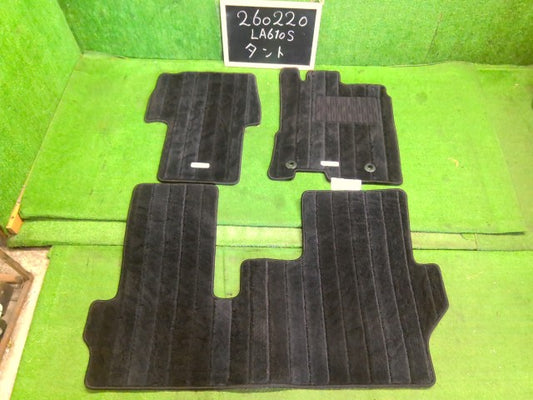 【中古】タント DBA-LA610S フロアマット
