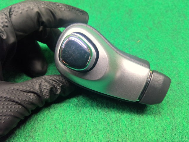 【中古】タント DBA-LA610S シフトノブ 33504-B2191-C1