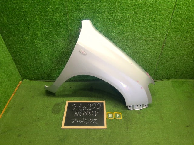 【中古】プロボックス DBE-NCP165V 右フロントフェンダー 53811-52360