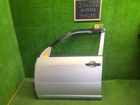 【中古】プロボックス DBE-NCP165V 左フロントドアＡＳＳＹ 67002-52620