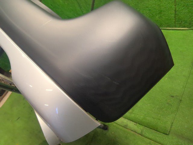 【中古】プロボックス DBE-NCP165V リアバンパーＡＳＳＹ 52159-52840