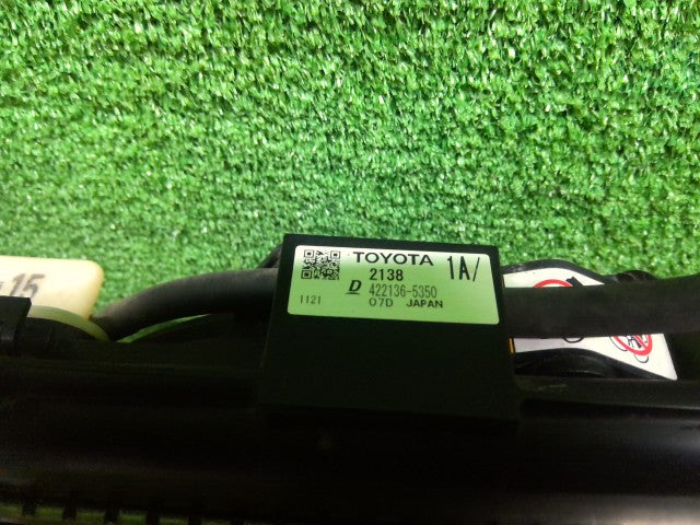 【中古】プロボックス DBE-NCP165V ラジエータ 16400-21381