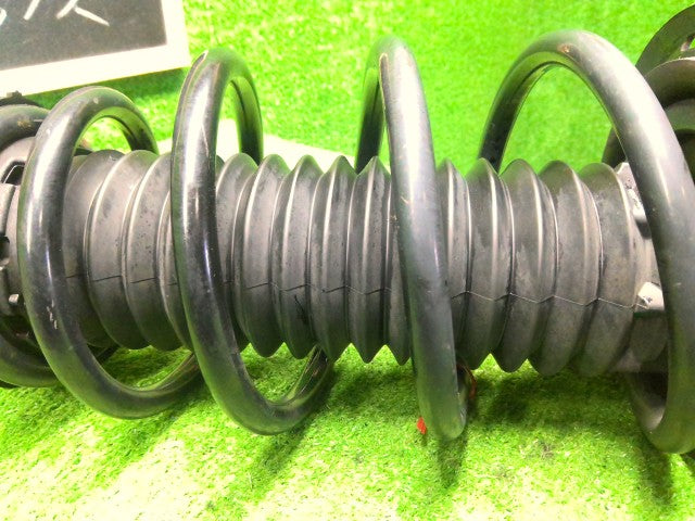 【中古】プロボックス DBE-NCP165V 左 フロント