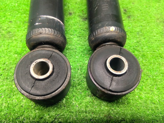 【中古】プロボックス DBE-NCP165V リア ショック