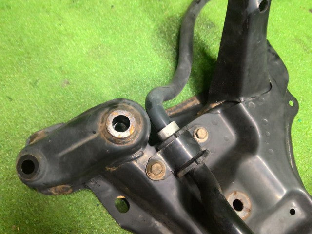 【中古】プロボックス DBE-NCP165V フロントメンバー 51201-52107
