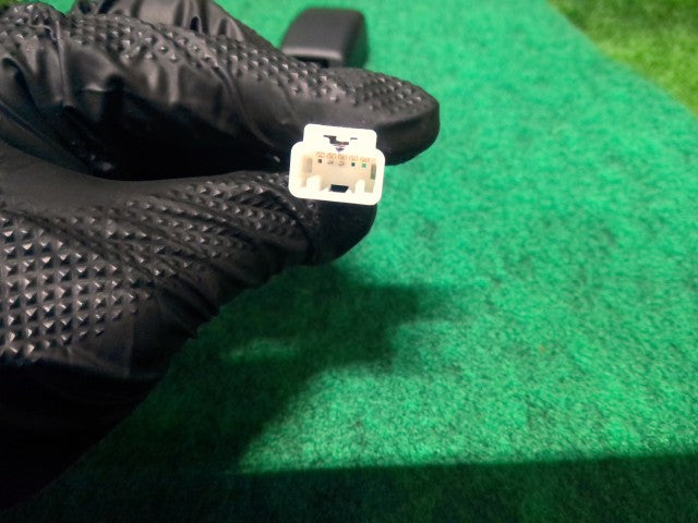 【中古】プロボックス DBE-NCP165V ドライバーシートベルト キャッチのみ