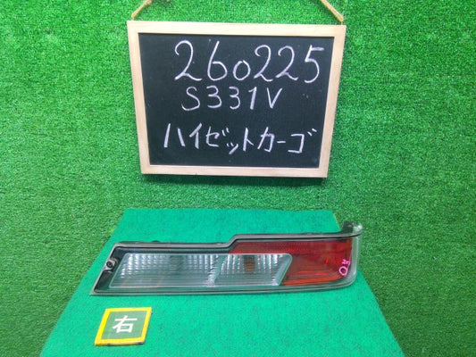 ハイゼット 右テールランプ EBD-S331V 81551-B5070-