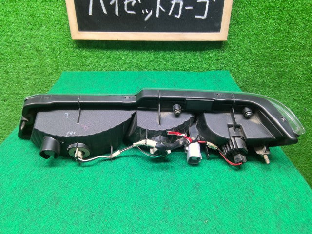 ハイゼット 左テールランプ EBD-S331V 81561-B5070