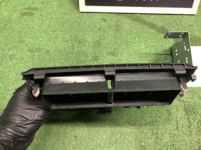 【中古】セルボ CBA-HG21S オーディオパネル 73821-66K00-5PK