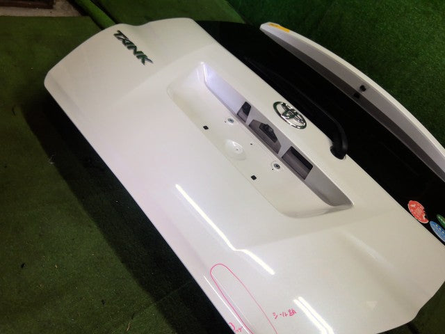 【中古】タンク DBA-M900A バックドアＡＳＳＹ 67005-B1580-B0