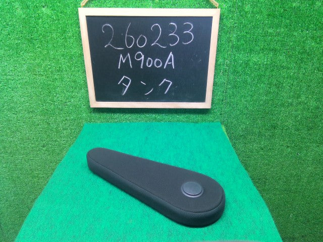 【中古】タンク DBA-M900A アームレスト 72810-B1240-C1