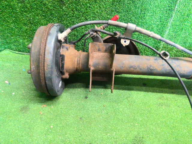 【中古】パッソ DBA-KGC35 リア アクスルホーシングＡＳＳＹ