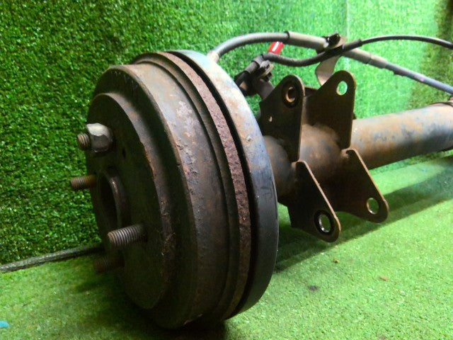 【中古】パッソ DBA-KGC35 リア アクスルホーシングＡＳＳＹ