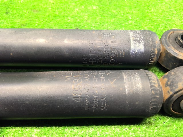【中古】パッソ DBA-KGC35 リア ショック