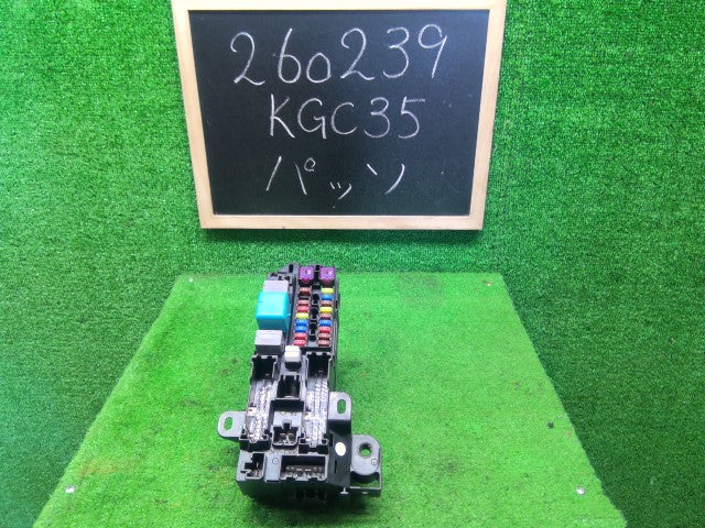 【中古】パッソ DBA-KGC35 ヒューズボックス 82600-B1050