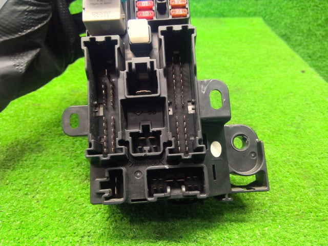 【中古】パッソ DBA-KGC35 ヒューズボックス 82600-B1050