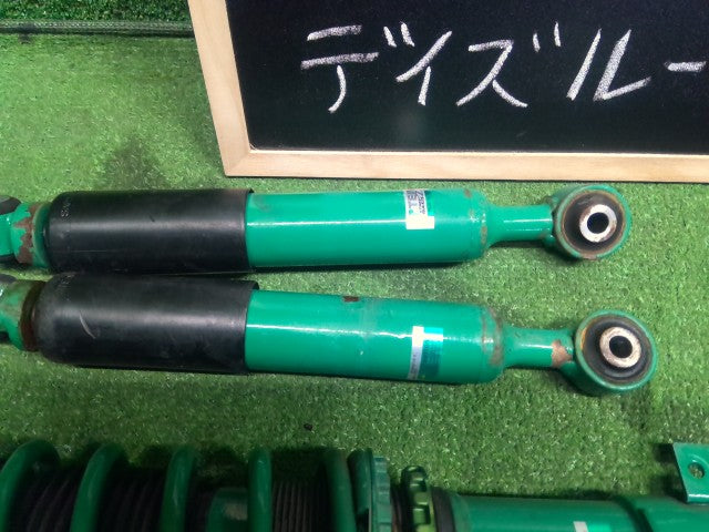 【中古】 車高調 テイン（１台分）ジャンク品 デイズルークス