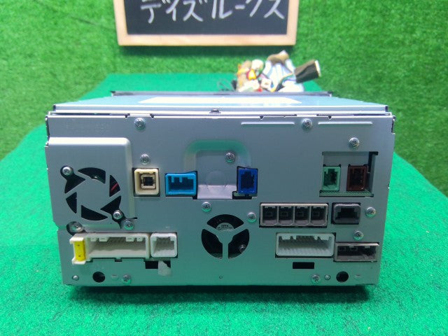 【中古】デイズルークス DBA-B21A カーナビゲーション MM318D-W