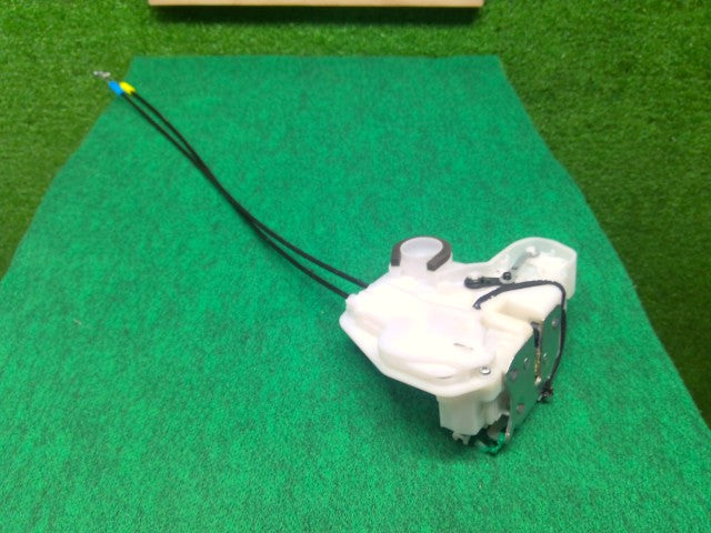 【中古】デイズルークス DBA-B21A 右Ｆドアロックソレノイド 80500-6A00E