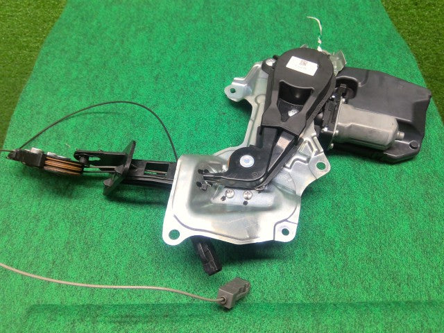 【中古】デイズルークス DBA-B21A 右パワースライドドアモーター 97960-6A00B