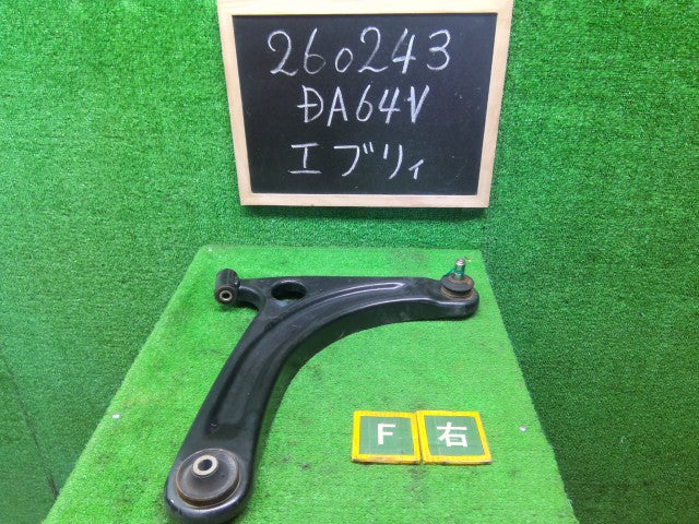 エブリィ 右Ｆロアアーム HBD-DA64V 45201-68H02