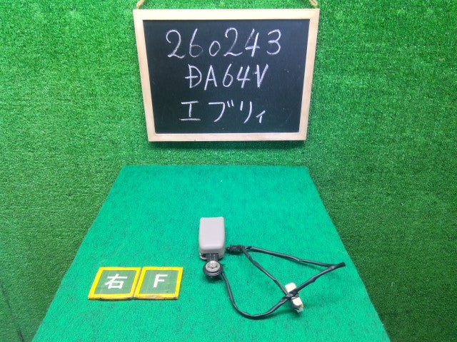 エブリィ ドライバーシートベルト HBD-DA64V 84910-68H31-R8H