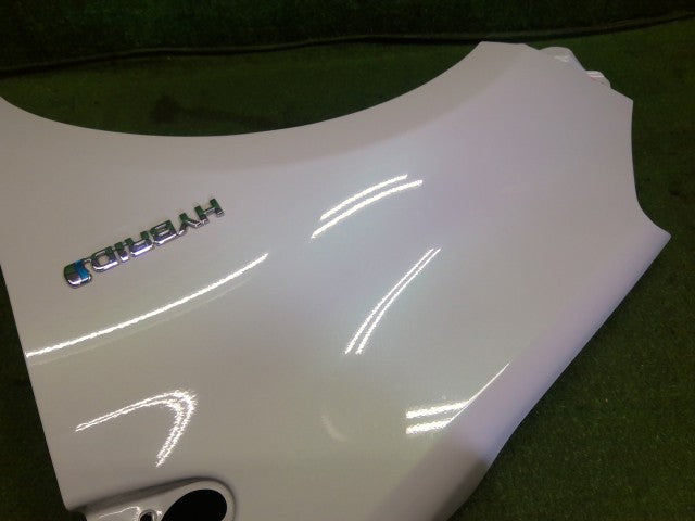 アクア 左Ｆフェンダー DAA-NHP10 53812-52410