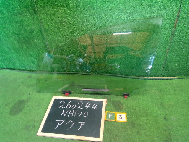 アクア 左Ｆドアガラス DAA-NHP10 68102-52040