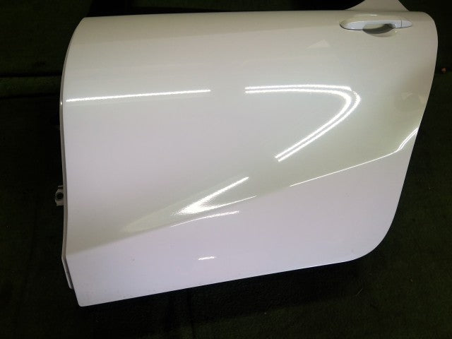 アクア 左ＲドアＡＳＳＹ DAA-NHP10 67004-52470