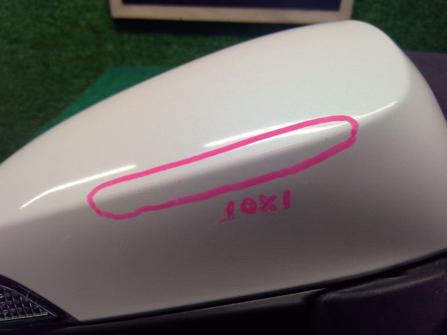 アクア 右サイドミラー DAA-NHP10 87910-52D70