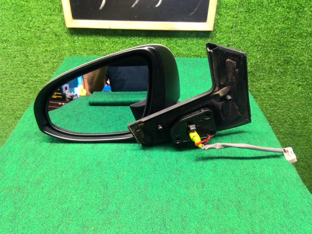 アクア 左サイドミラー DAA-NHP10 87940-52D50