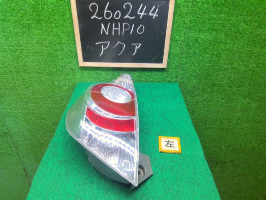 アクア 左テールランプ DAA-NHP10 81560-52691