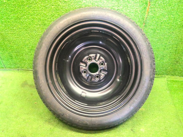 アクア テンパータイヤ DAA-NHP10 42611-1A240