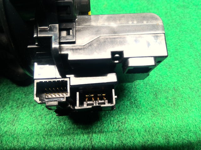 アクア その他 電装部品 DAA-NHP10
