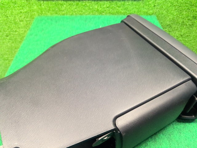 アクア コンソールボックス DAA-NHP10