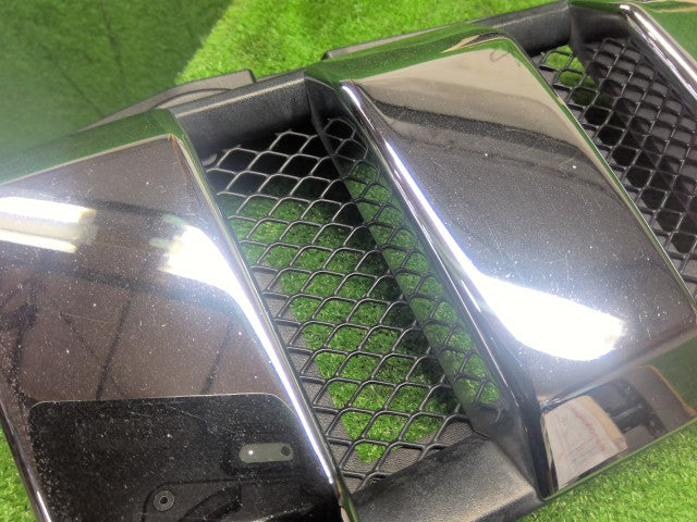 【中古】ジムニー ABA-JB23W ラジエータグリル