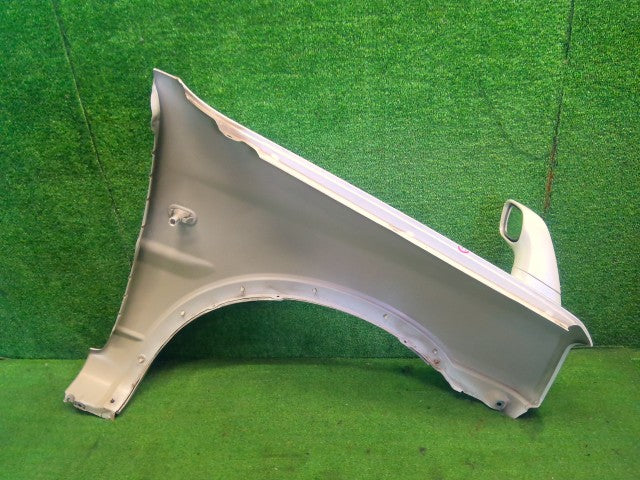 【中古】ジムニー ABA-JB23W 左フロントフェンダー 58811-81AA1