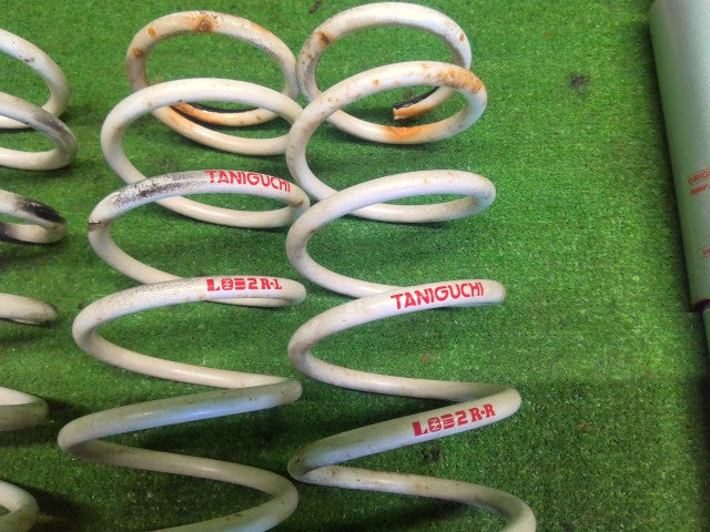 【中古】ジムニー ABA-JB23W ＴＡＮＩＧＵＴＩ ショックアブソーバー