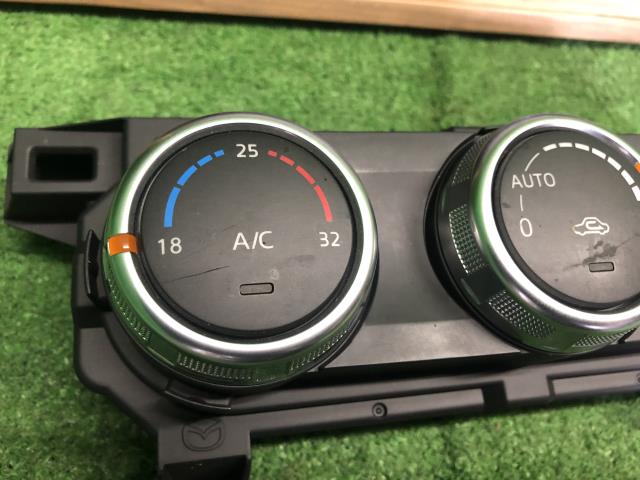 デミオ Ａ／Ｃスイッチパネル LDA-DJ5AS D10B-61-190C