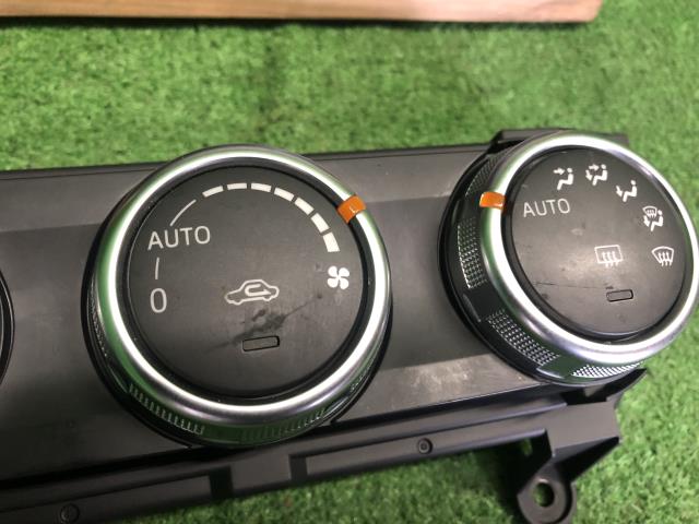 デミオ Ａ／Ｃスイッチパネル LDA-DJ5AS D10B-61-190C