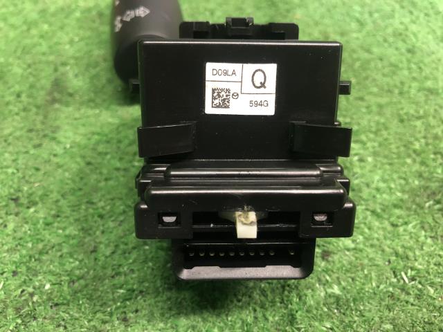 デミオ ライトスイッチ LDA-DJ5AS D09L-66-122B