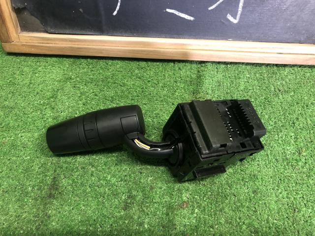 デミオ ライトスイッチ LDA-DJ5AS D09L-66-122B