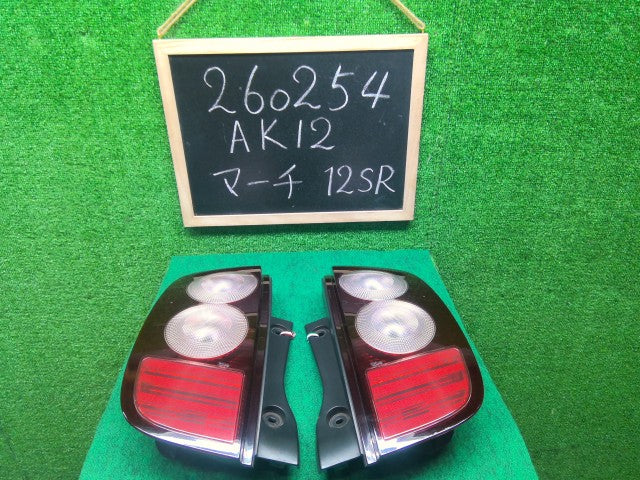 【中古】マーチ CBA-AK12 テールランプ左右セット 26550-AZ326