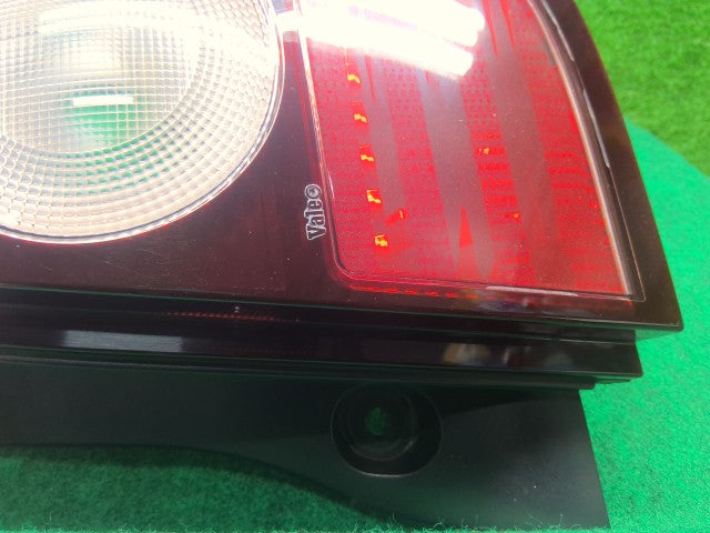 【中古】マーチ CBA-AK12 テールランプ左右セット 26550-AZ326