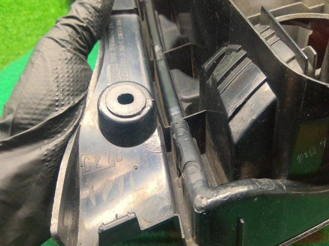 【中古】マーチ CBA-AK12 テールランプ左右セット 26550-AZ326