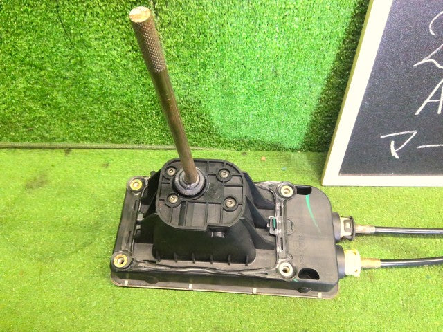 【中古】マーチ CBA-AK12 シフトレバー 34108-AX24A