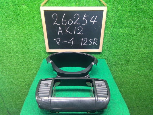 【中古】マーチ CBA-AK12 オーディオパネル 68261-1A108