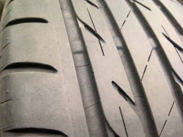 【中古】ノーマルタイヤ 17インチ 20年製 215/50R17